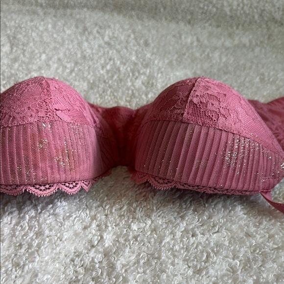 Soft Pink Lace Padded Bra with Adjustable Straps - Picture 6 of 6